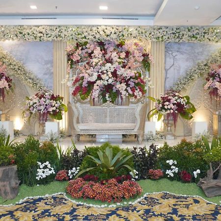 Cavinton Hotel Malioboro Yogyakarta By Tritama Hospitality Esterno foto