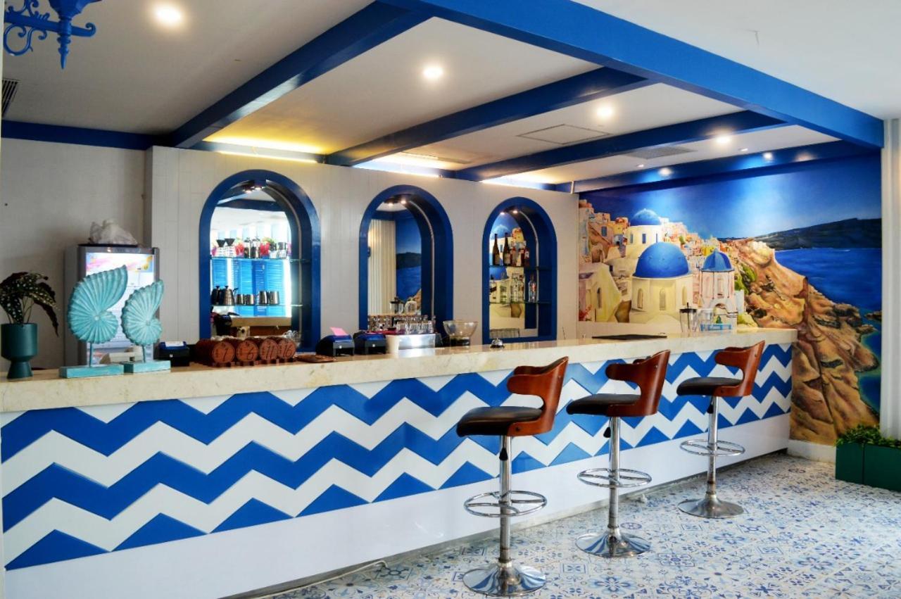 Cavinton Hotel Malioboro Yogyakarta By Tritama Hospitality Esterno foto