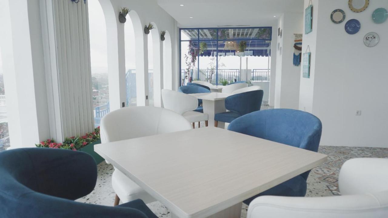 Cavinton Hotel Malioboro Yogyakarta By Tritama Hospitality Esterno foto