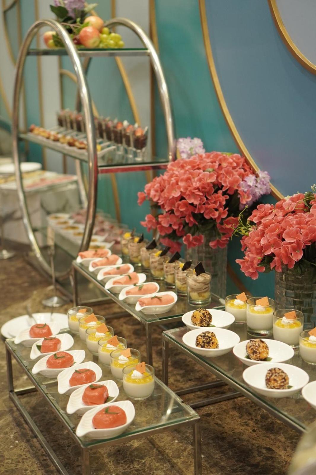 Cavinton Hotel Malioboro Yogyakarta By Tritama Hospitality Esterno foto