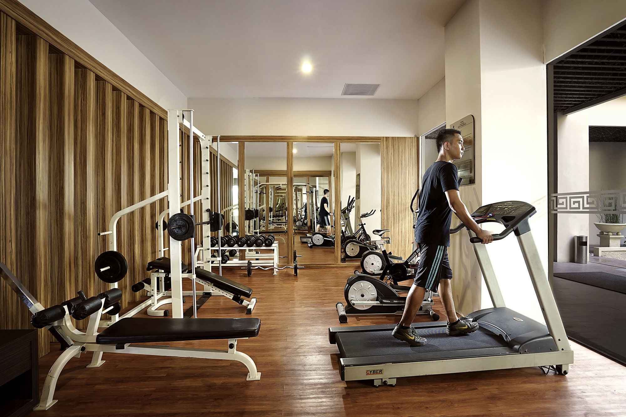 Cavinton Hotel Malioboro Yogyakarta By Tritama Hospitality Esterno foto