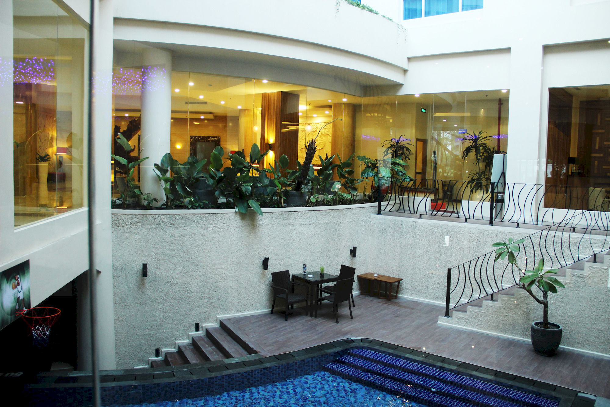 Cavinton Hotel Malioboro Yogyakarta By Tritama Hospitality Esterno foto